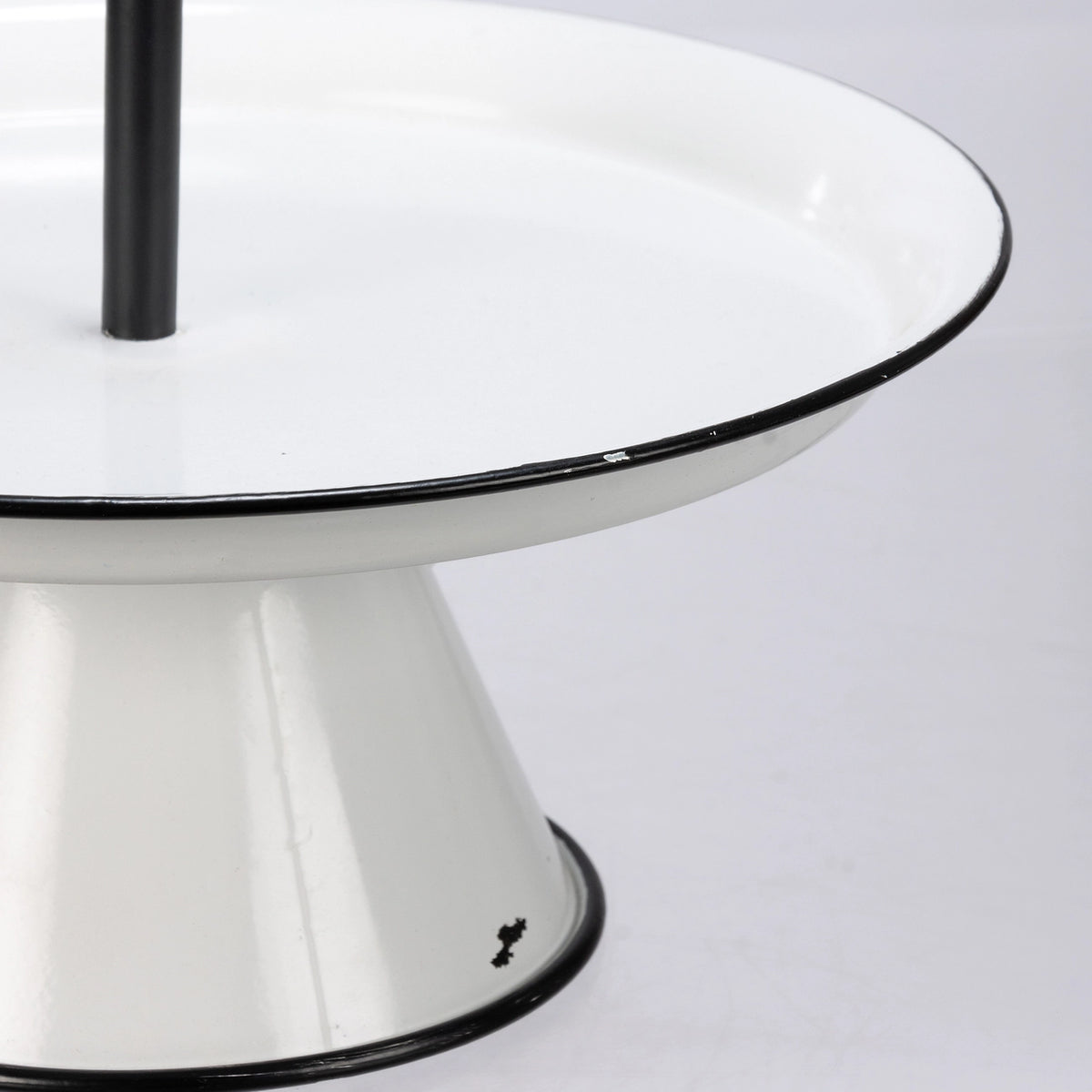 Single Tier Farm House Pedestal Tray